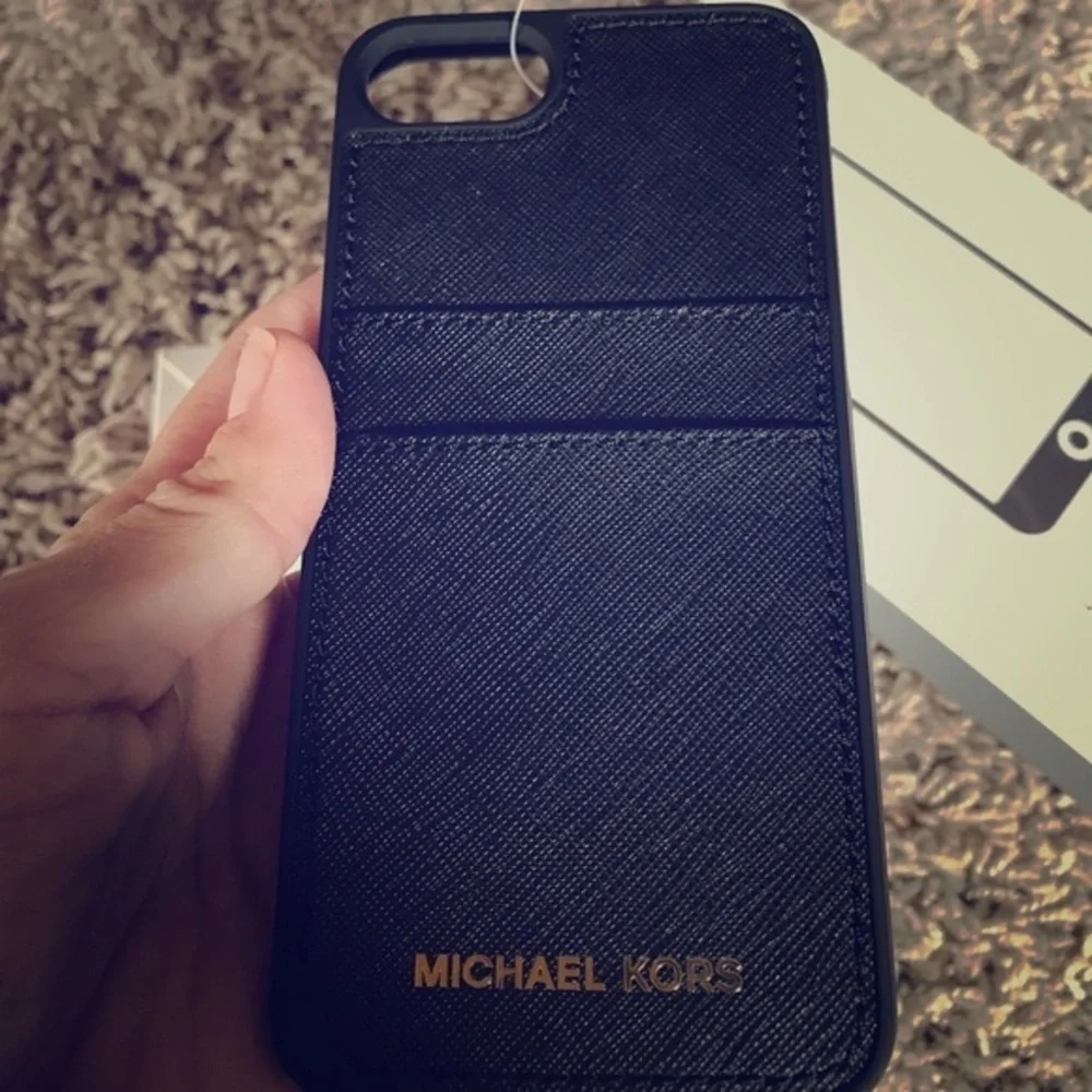 NWT Michael Kors Black Card Holder iPhone 7 Case